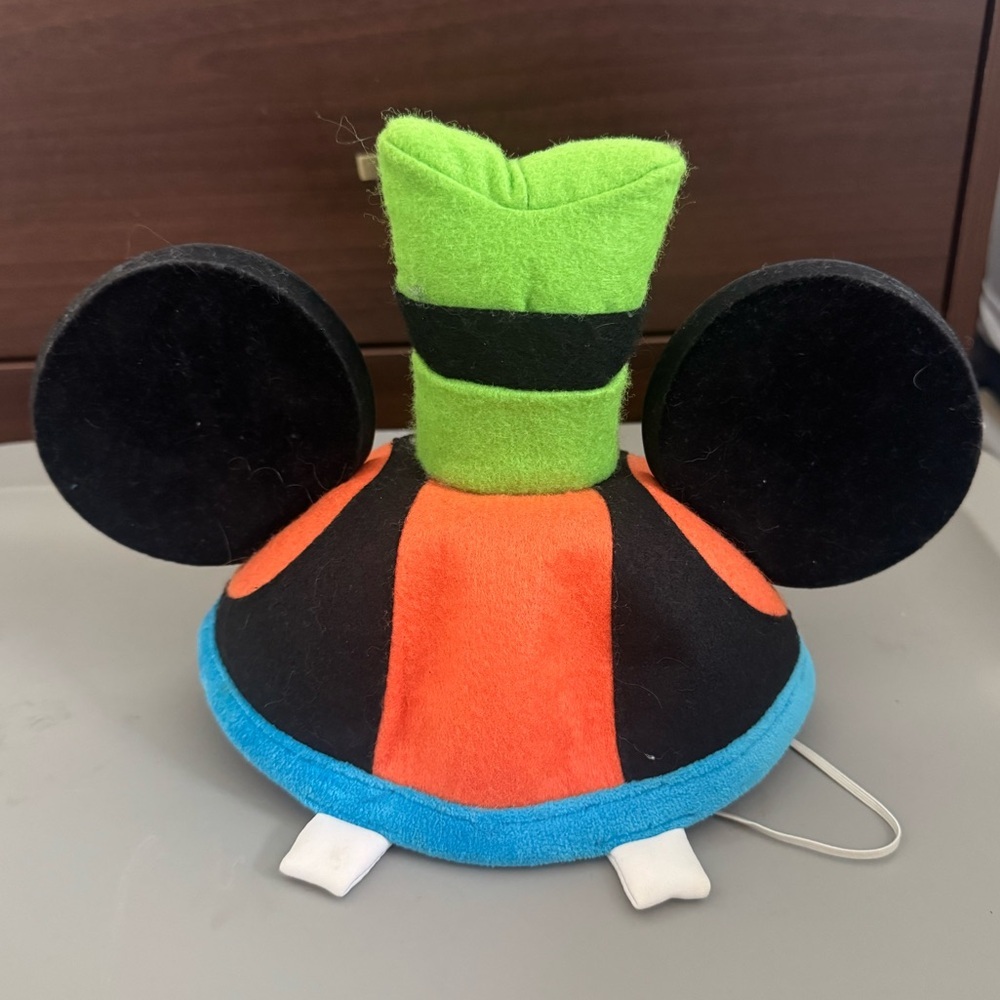 Goofy Disneyland Mickey ears